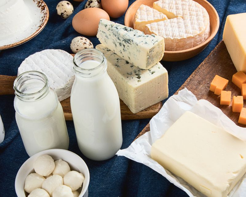 Vitamin B9 Có Trong Thực Phẩm Nào, Cần Bổ Sung Bao Nhiêu? 8 Các sản phẩm sữa chứa vitamin B9